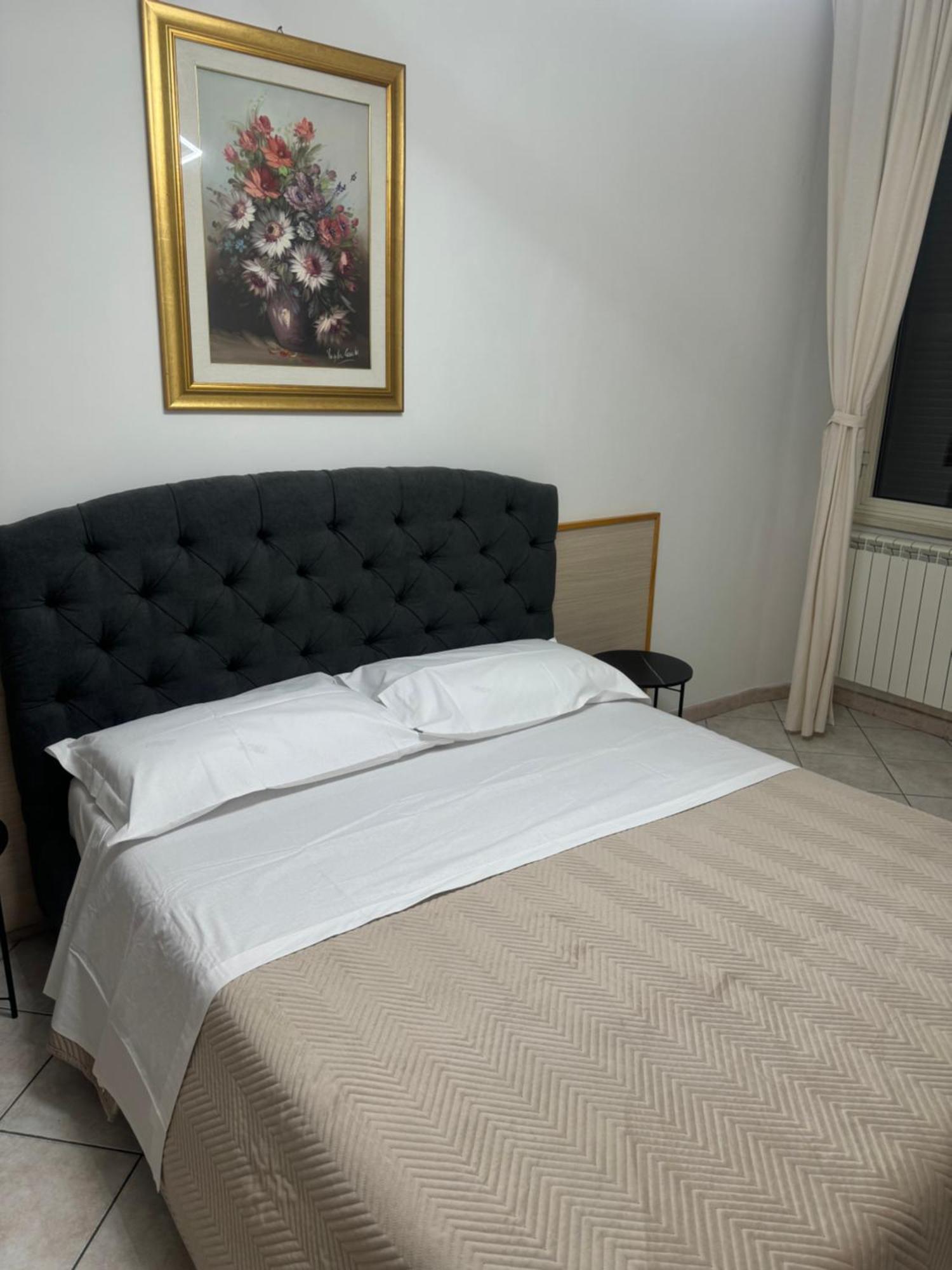 Appartamento Larisarooms Roma Ngoại thất bức ảnh