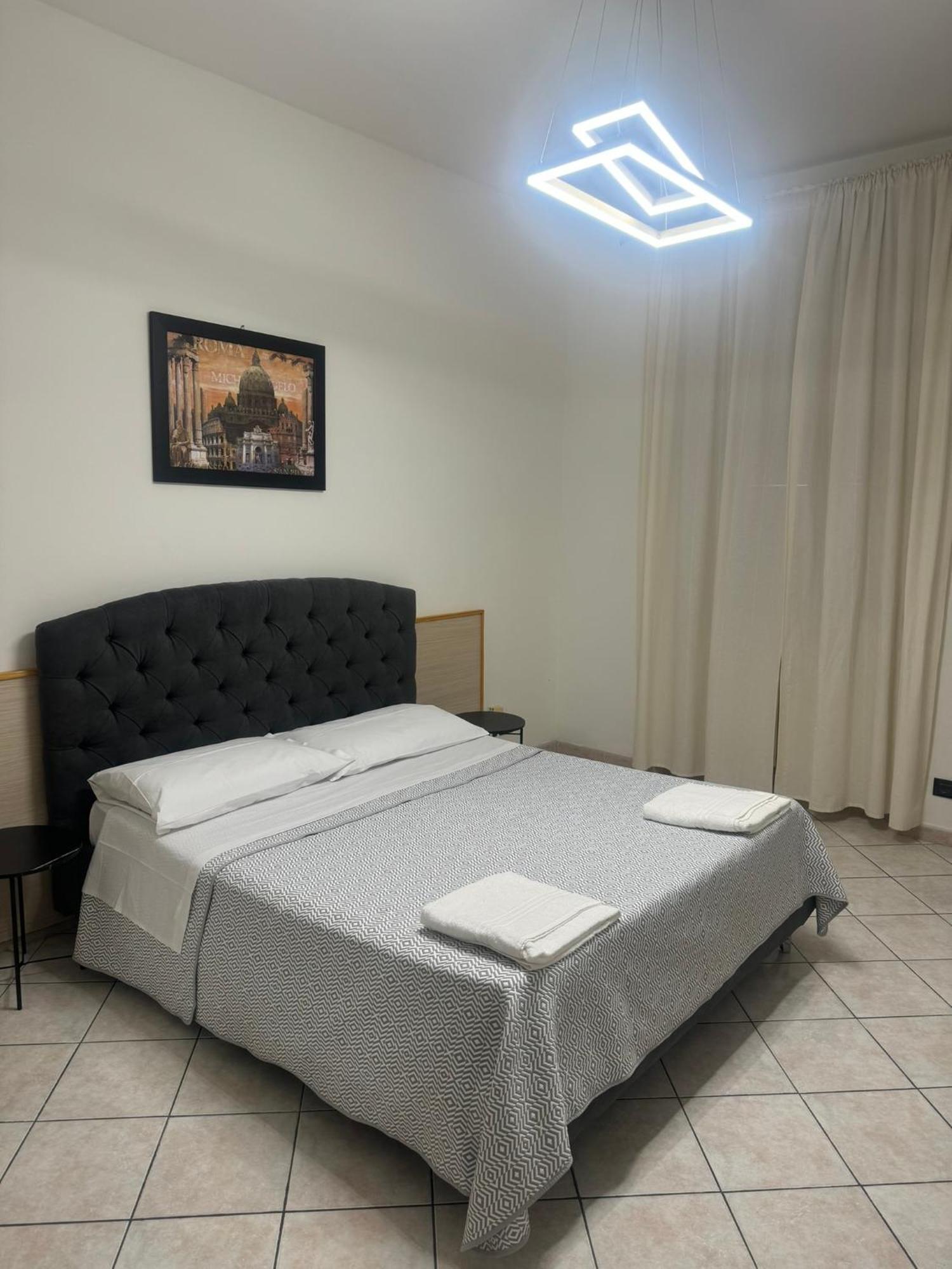 Appartamento Larisarooms Roma Ngoại thất bức ảnh
