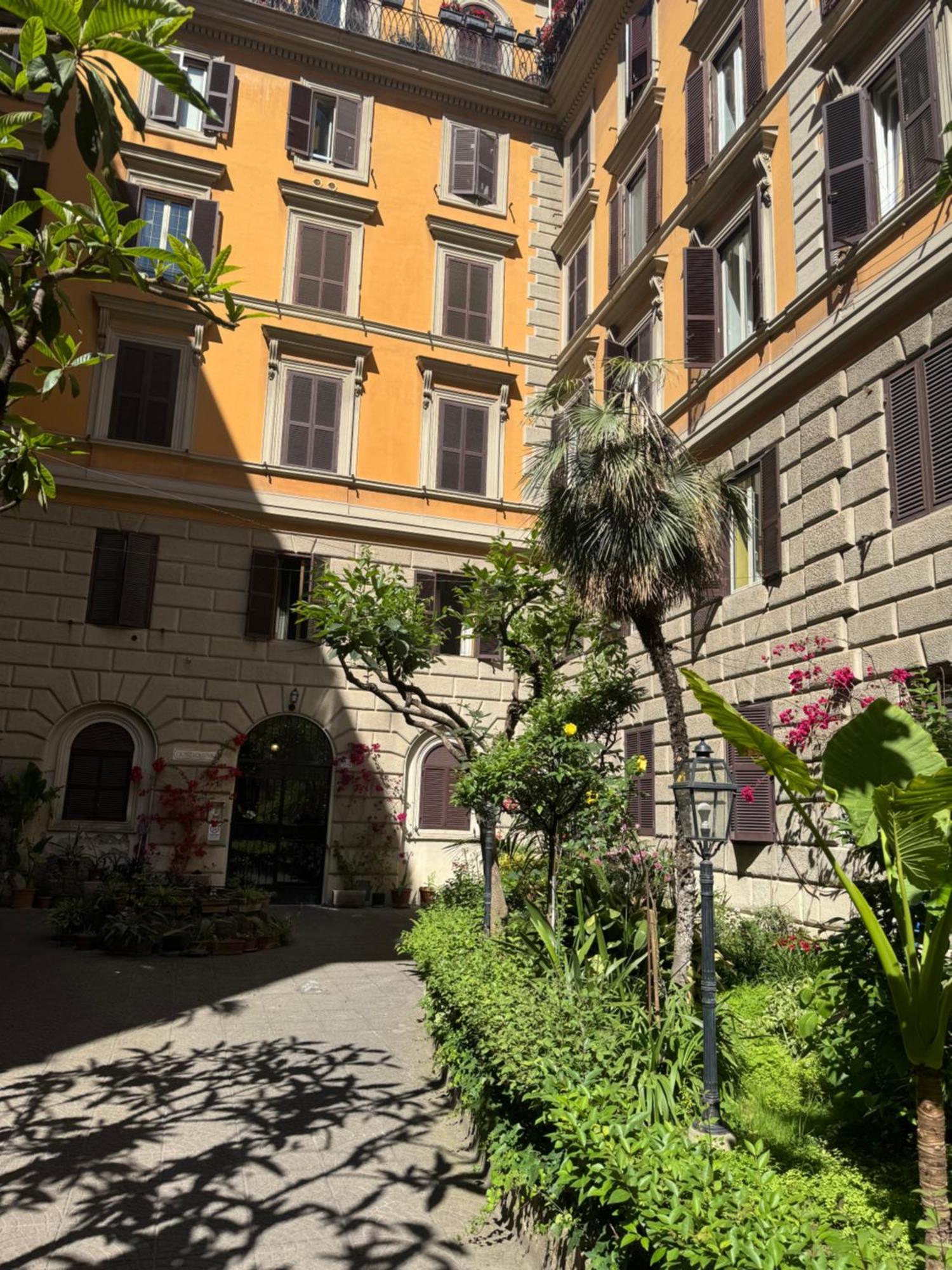 Appartamento Larisarooms Roma Ngoại thất bức ảnh